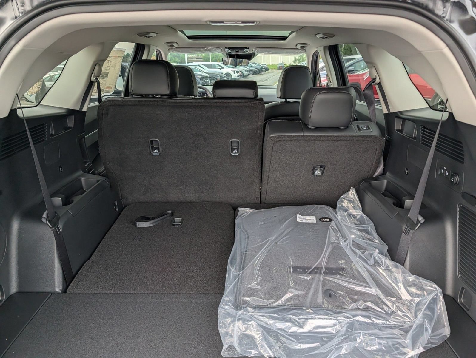 New 2026 Kia Sorento S w/ S Panoramic Sunroof Package FWD image 29