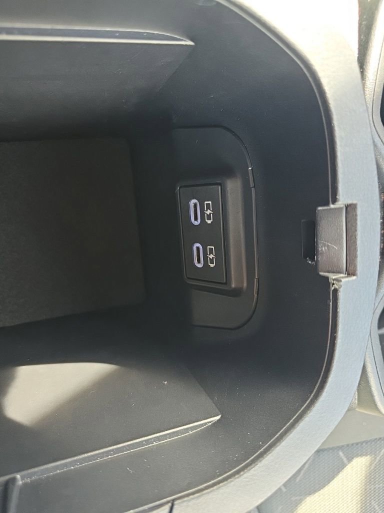 Used 2024 Toyota RAV4 XLE image 34