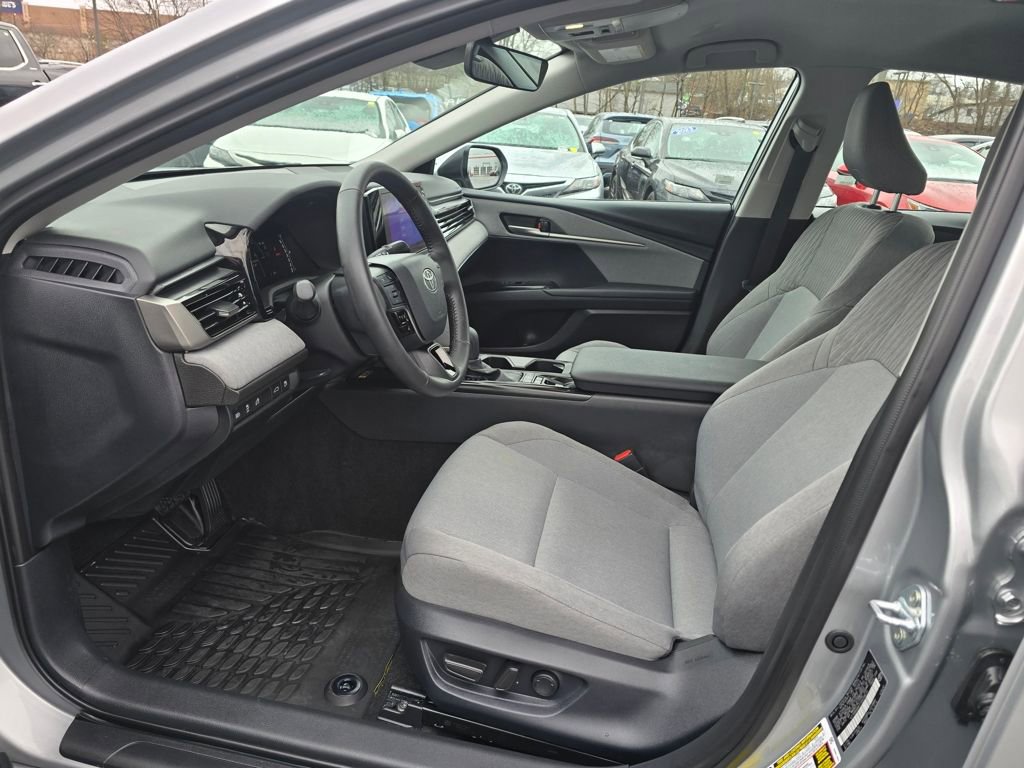 Used 2026 Toyota Camry LE w/ Convenience Package image 15