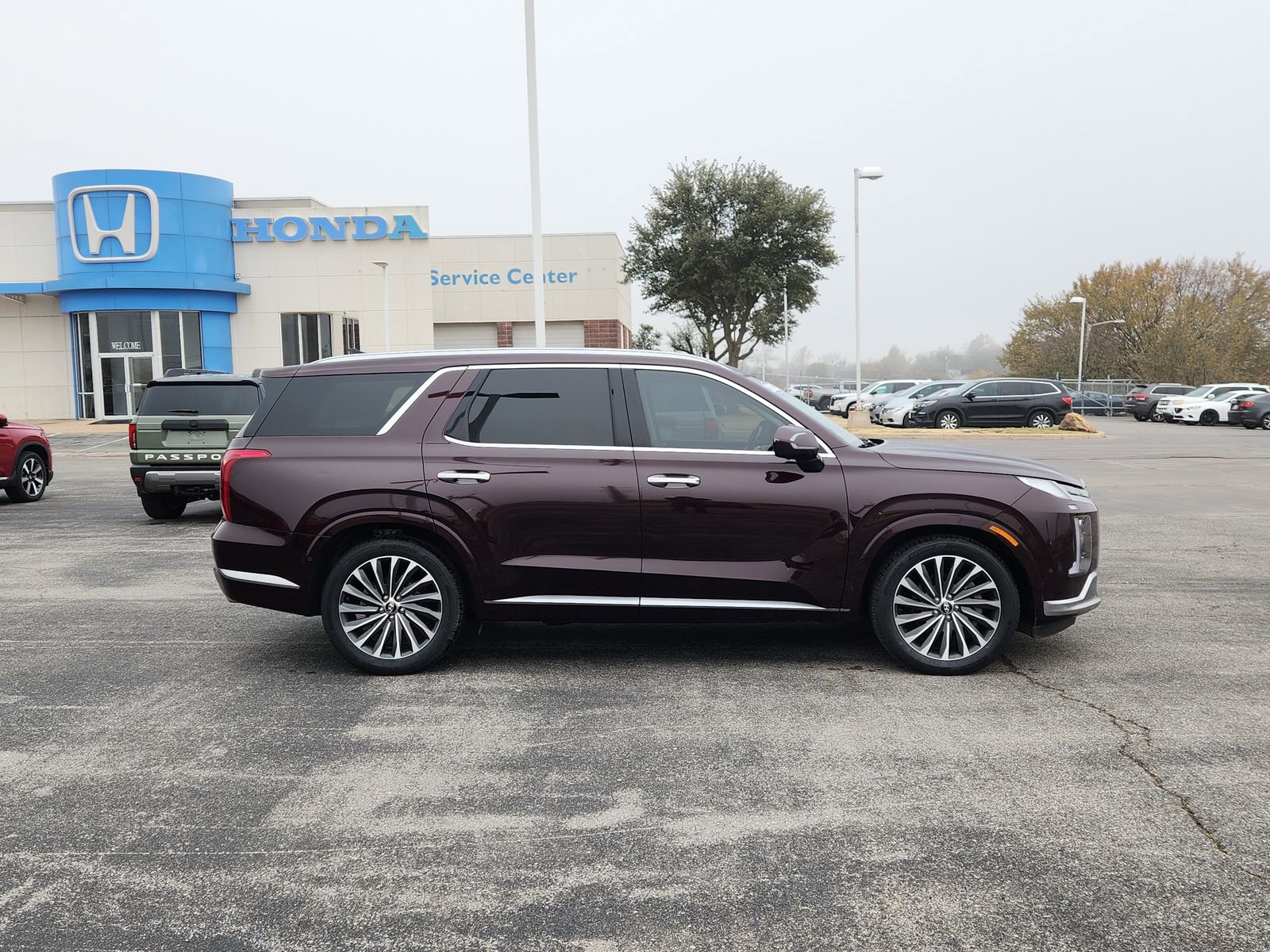 Used 2023 Hyundai Palisade Calligraphy image 8
