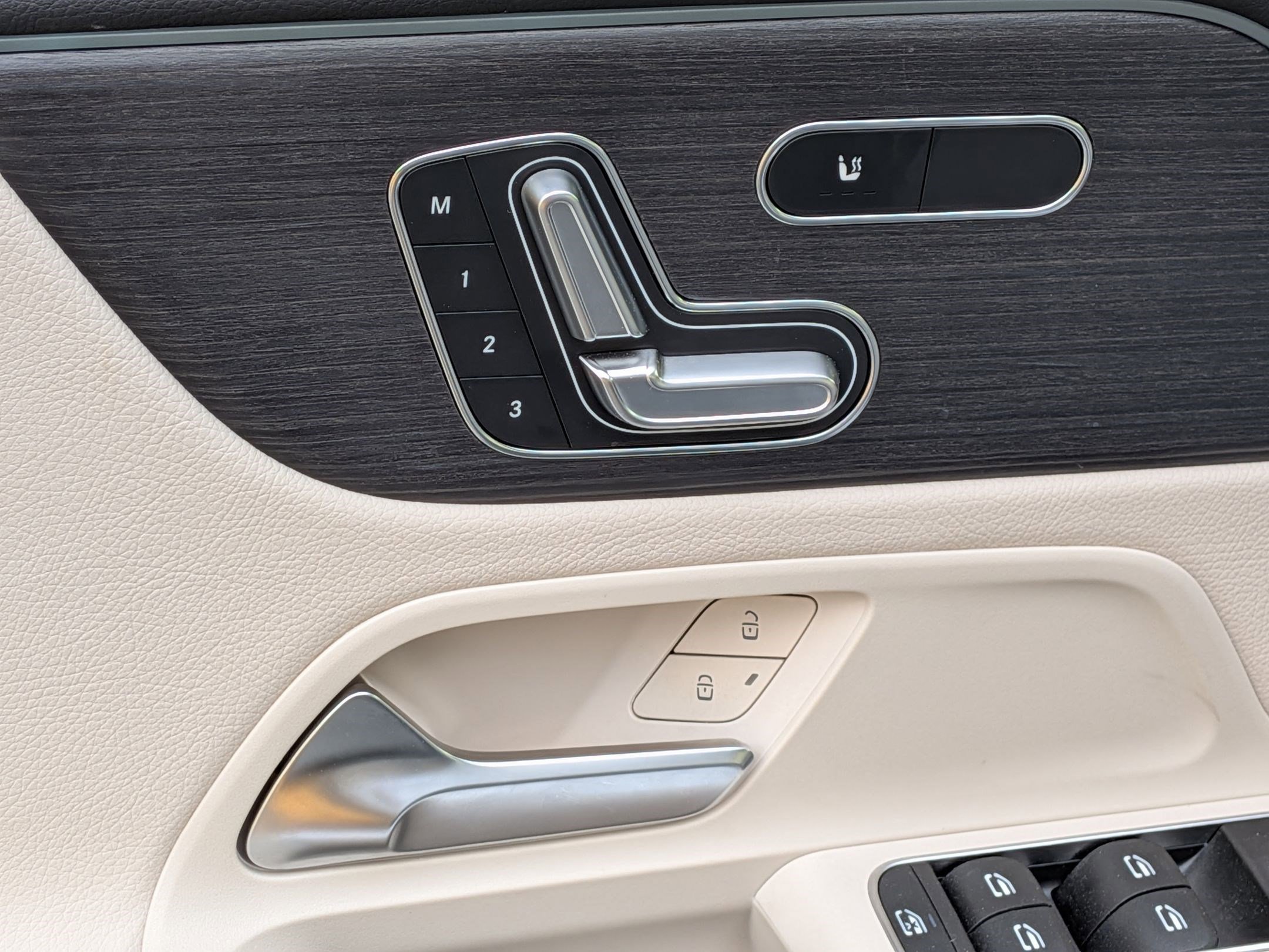 Certified 2026 Mercedes-Benz GLB 250 image 14