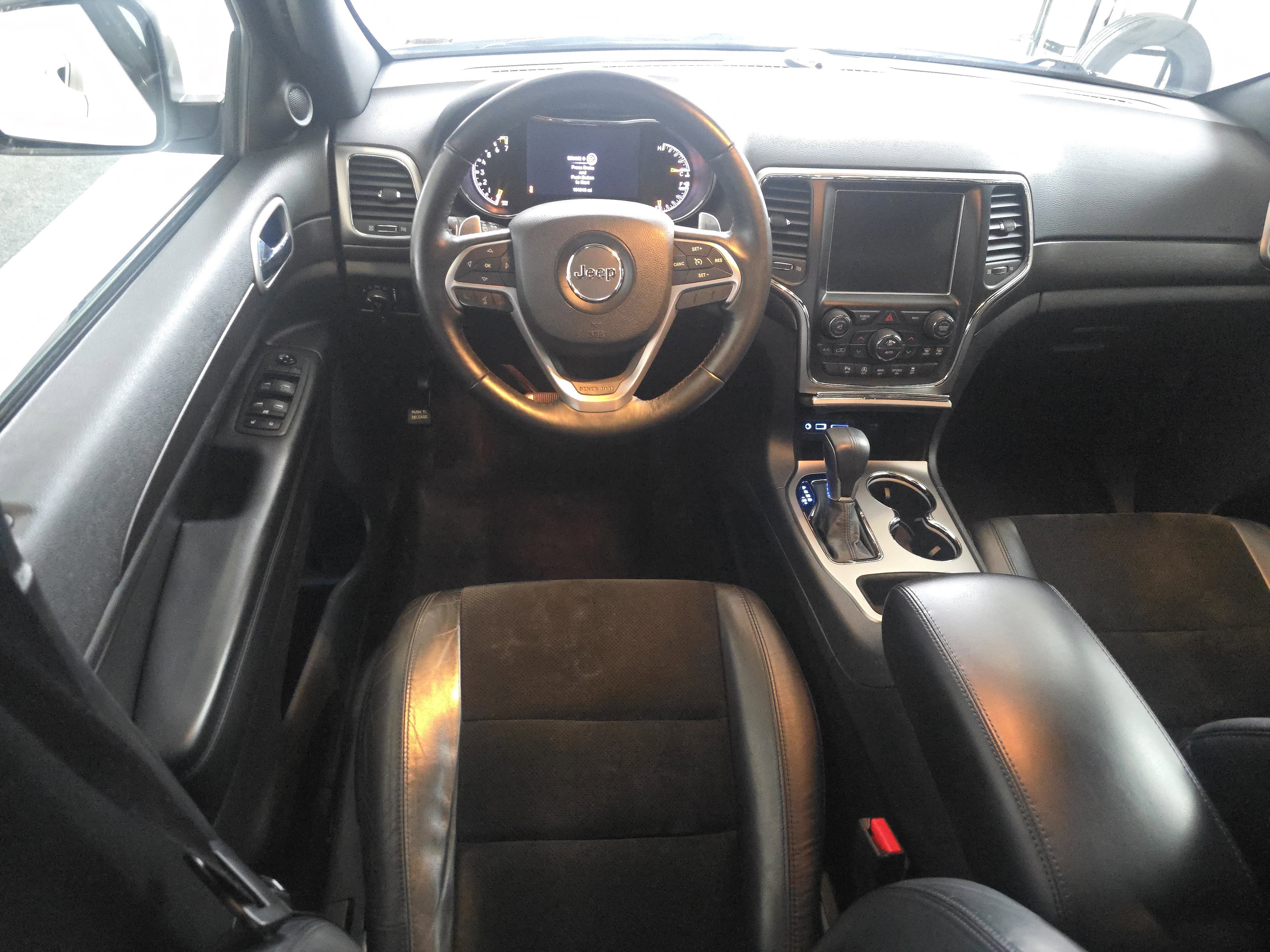 Used 2017 Jeep Grand Cherokee Altitude image 17