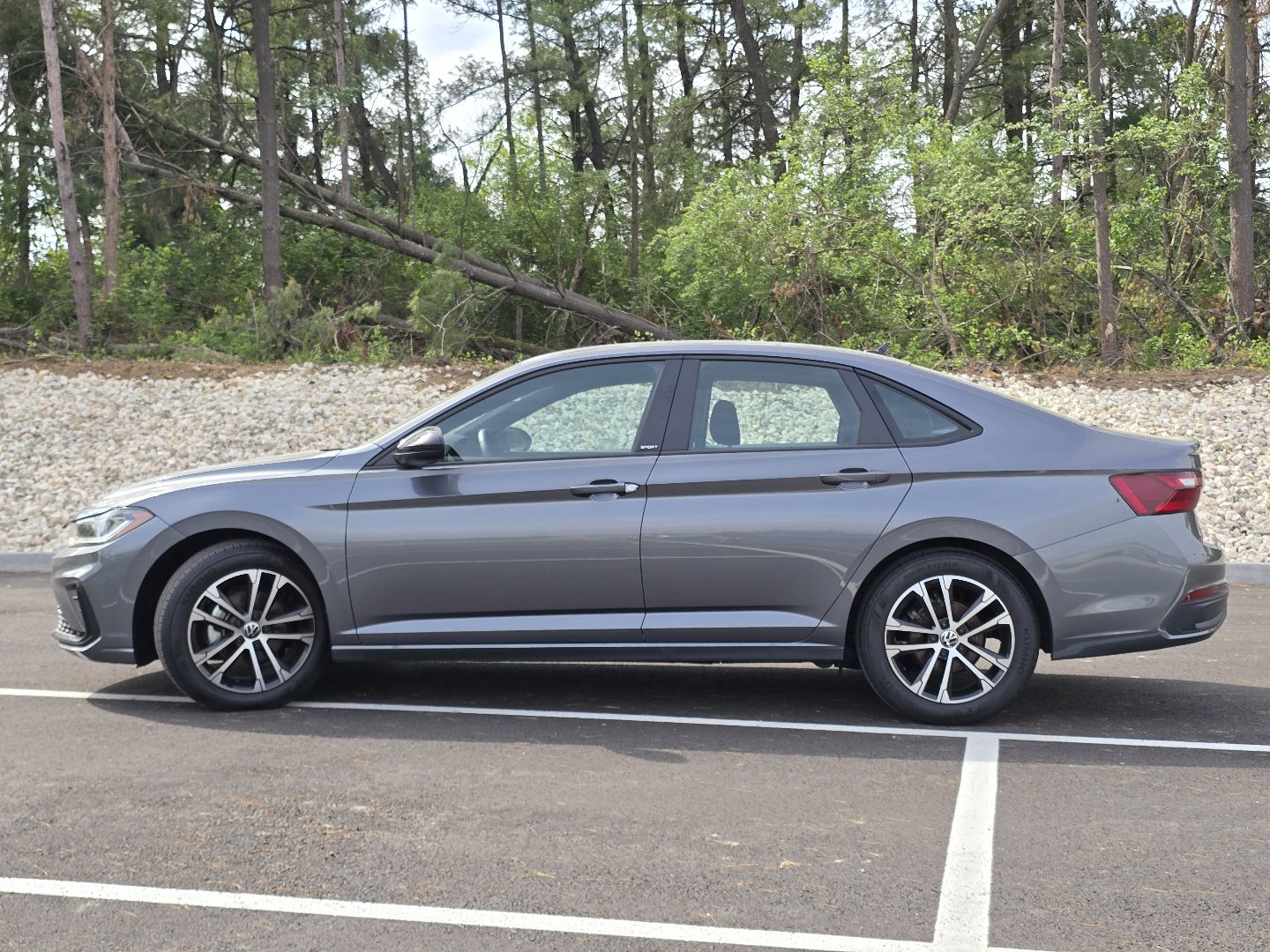 Used 2025 Volkswagen Jetta Sport image 17