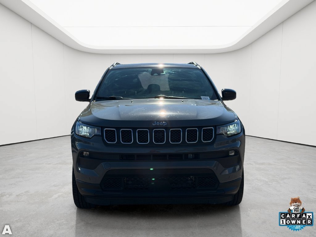 Certified 2023 Jeep Compass Latitude w/ Sun and Sound Group AWD/4WD image 12