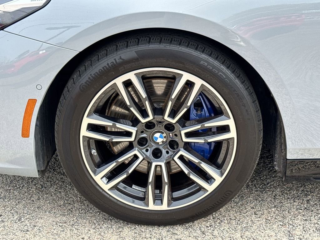 Used 2024 BMW 540i xDrive w/ Premium Package image 10