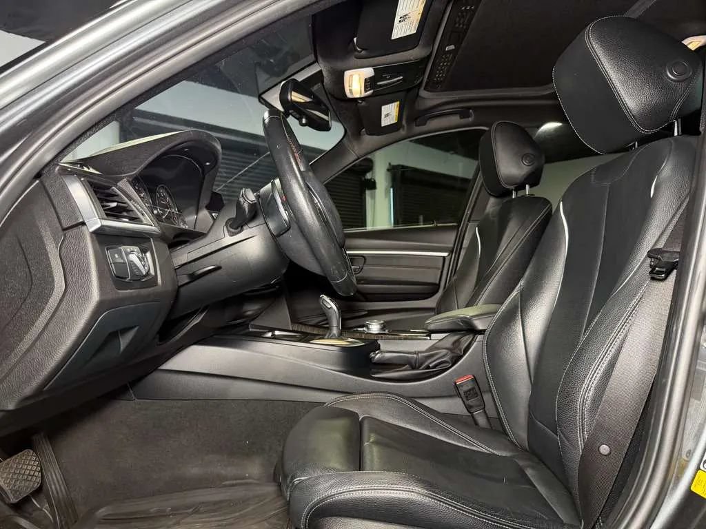Used 2018 BMW 328d Sedan RWD image 24