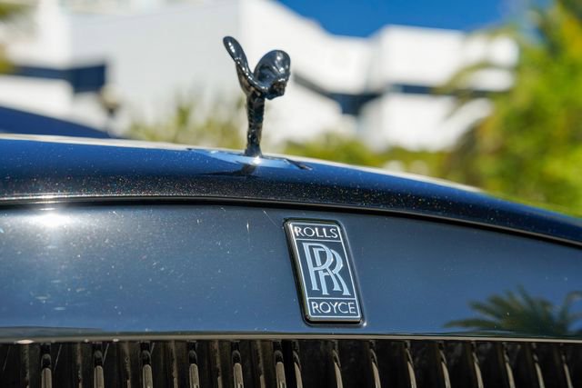 Used 2018 Rolls-Royce Dawn image 38