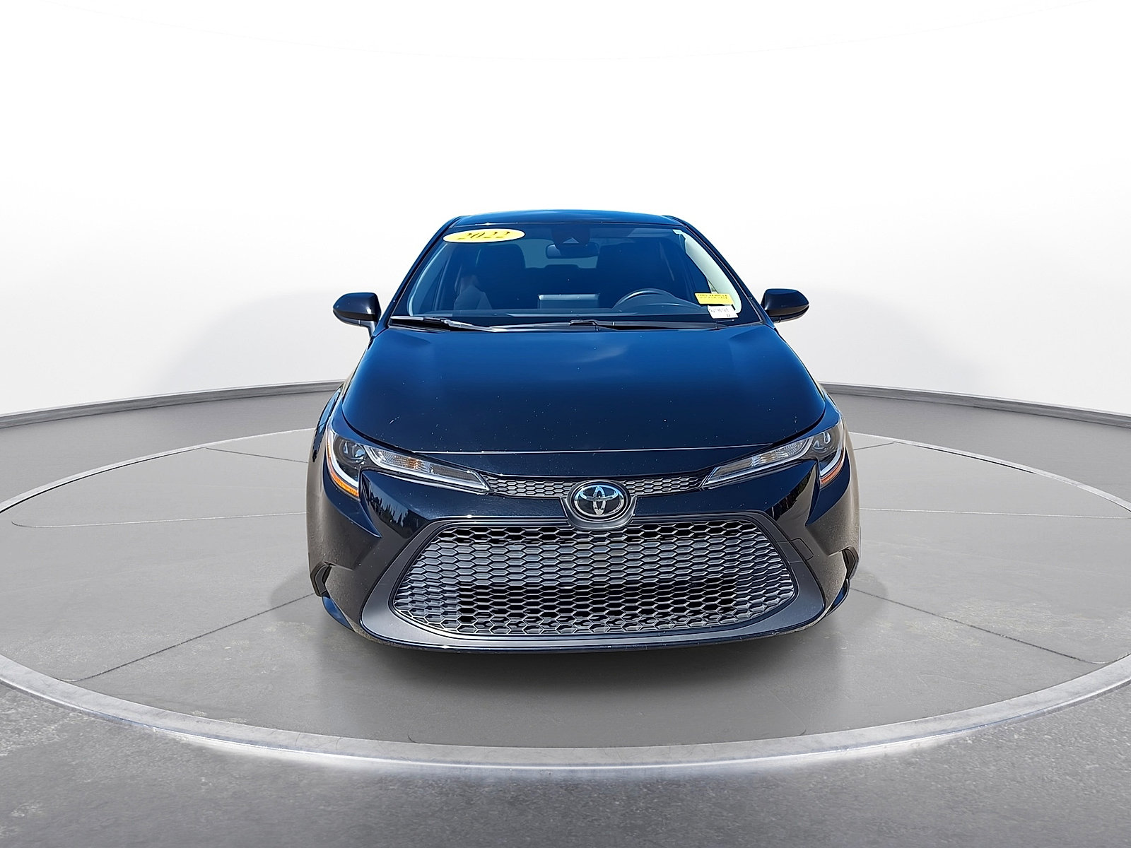 Used 2022 Toyota Corolla LE w/ LE Convenience Package FWD image 3