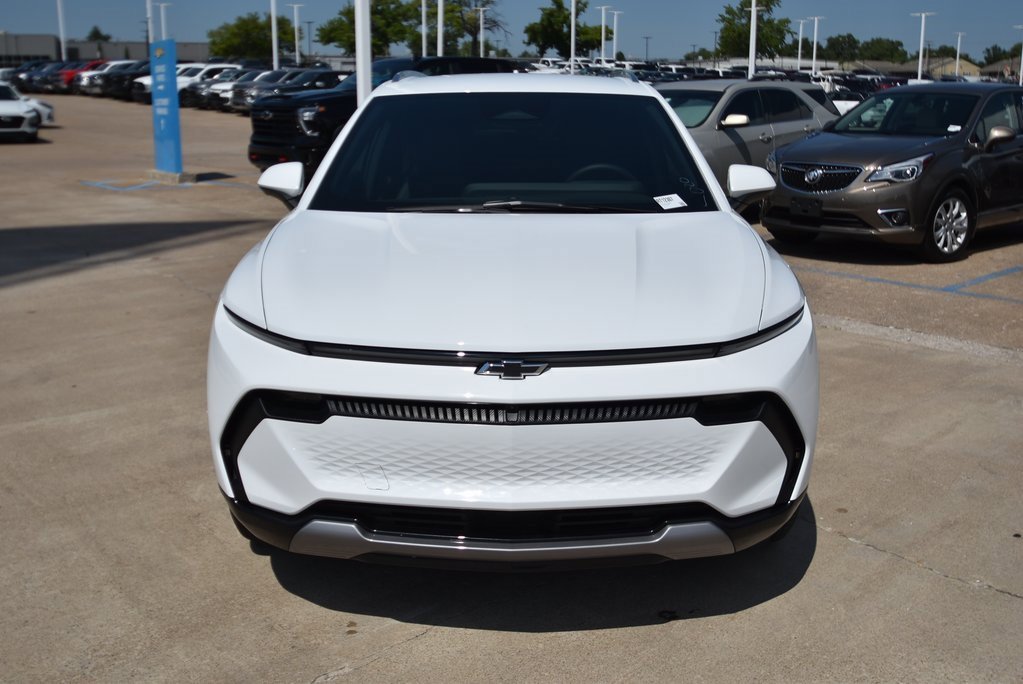 New 2025 Chevrolet Equinox EV LT video 2