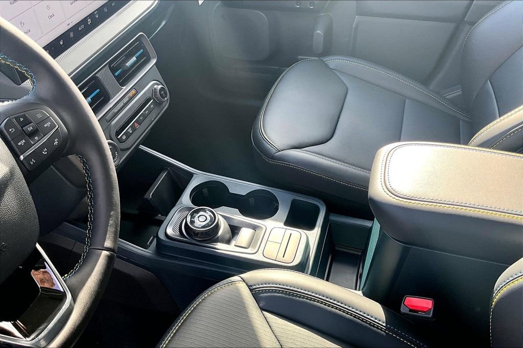 New 2026 Ford Maverick Lobo image 8