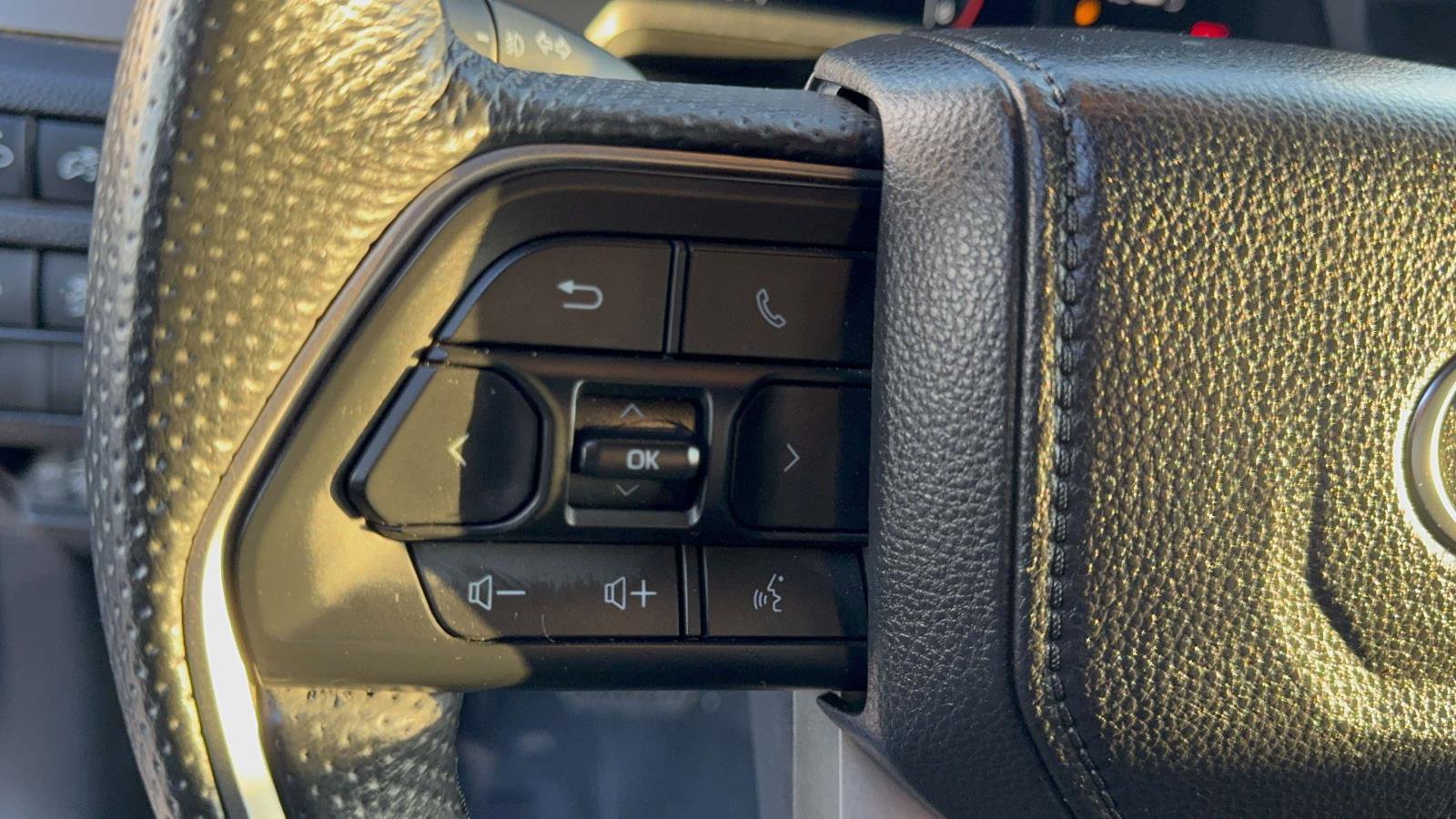 Used 2024 Toyota Tacoma SR5 image 18