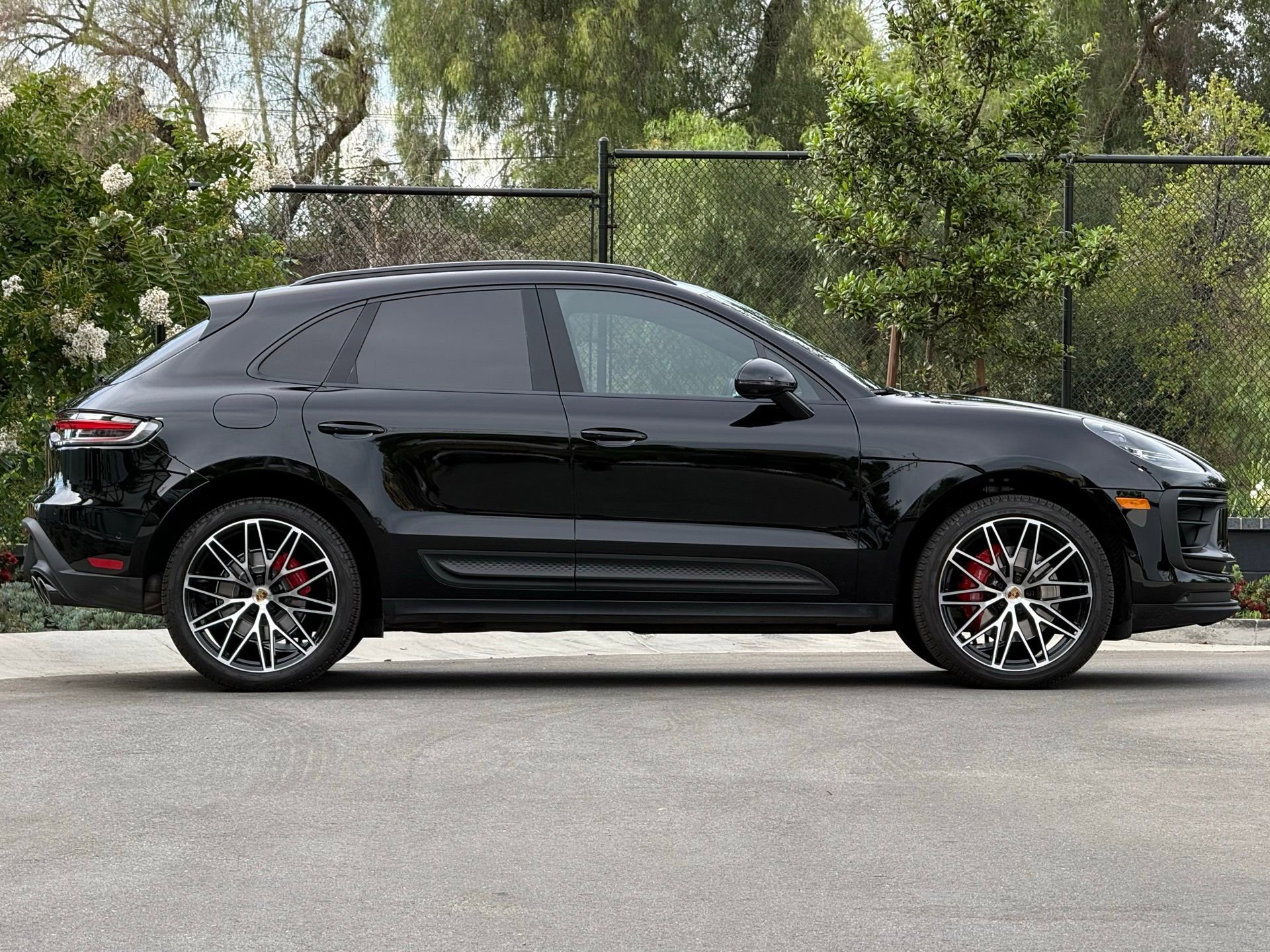 Certified 2024 Porsche Macan S image 8
