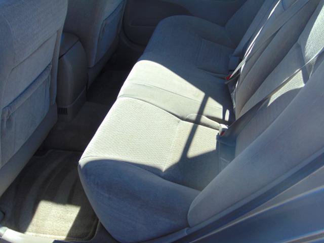 Used 2004 Toyota Camry SE FWD image 10