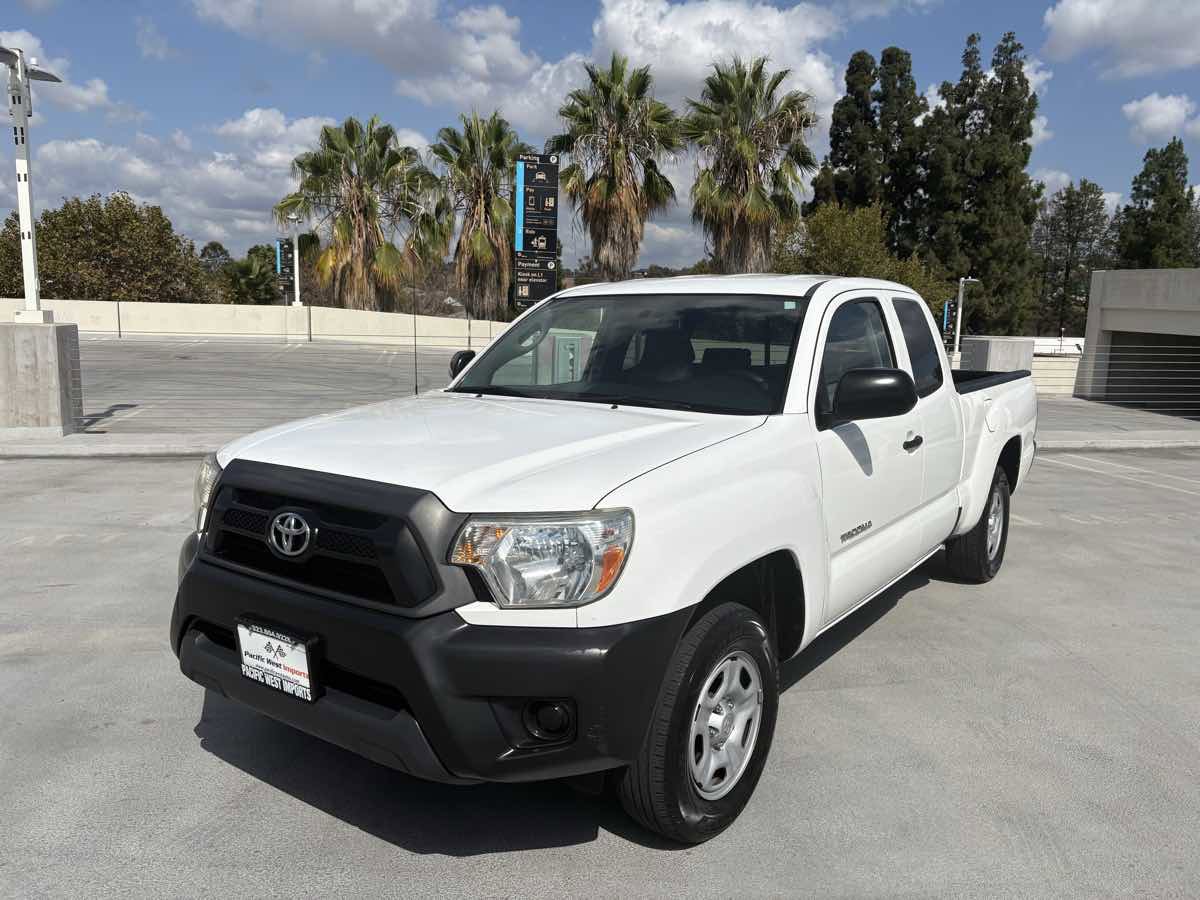Used 2015 Toyota Tacoma 2WD Access Cab image 3