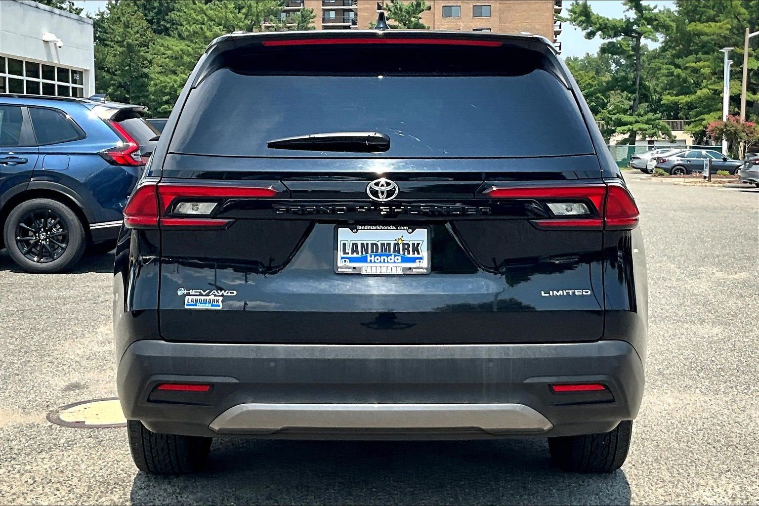 Used 2025 Toyota Grand Highlander AWD Hybrid image 4