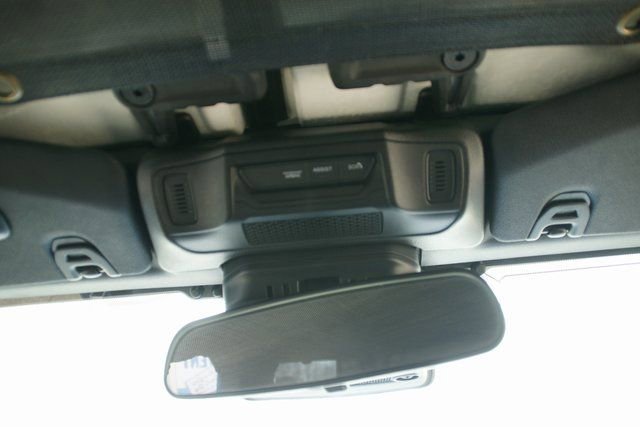 Used 2024 Jeep Wrangler Unlimited Rubicon w/ Safety Group image 20