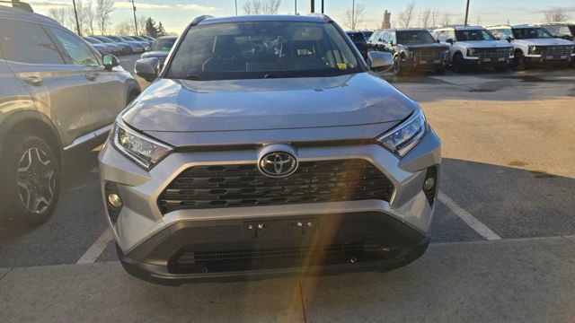 Used 2019 Toyota RAV4 XLE image 2
