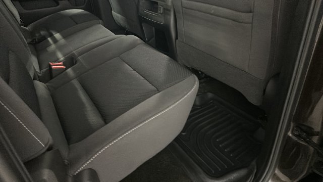 Used 2018 GMC Sierra 2500 SLE w/ Snow Plow Prep Package AWD/4WD image 33