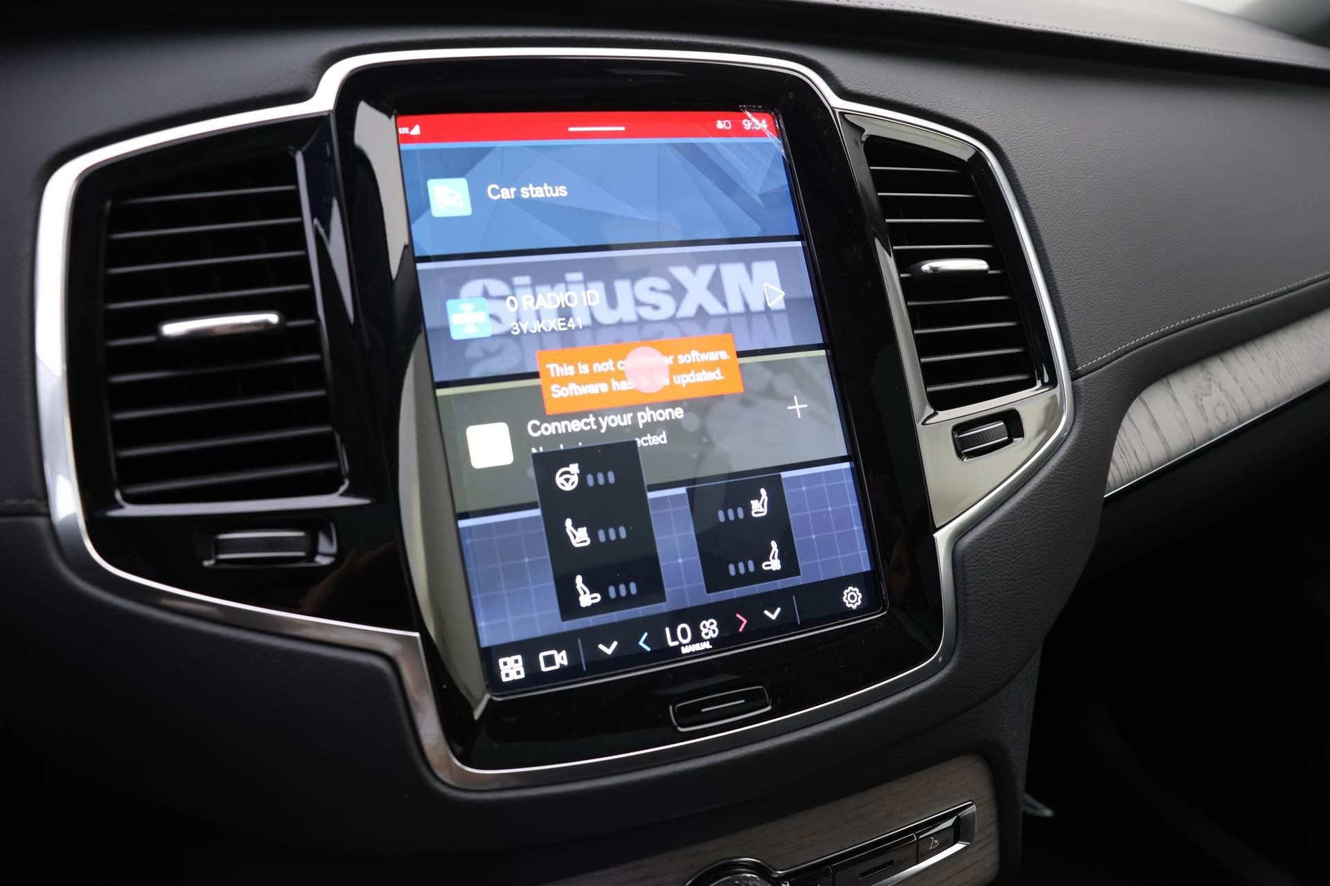 New 2025 Volvo XC90 B6 Ultra AWD/4WD image 9