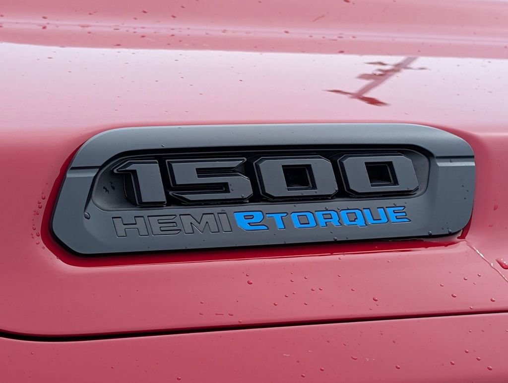 Used 2022 RAM 1500 Big Horn w/ Built-to-serve Edition image 10