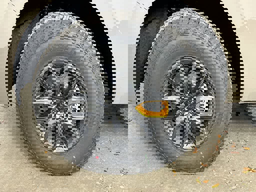 New 2026 Ford Expedition Tremor image 8