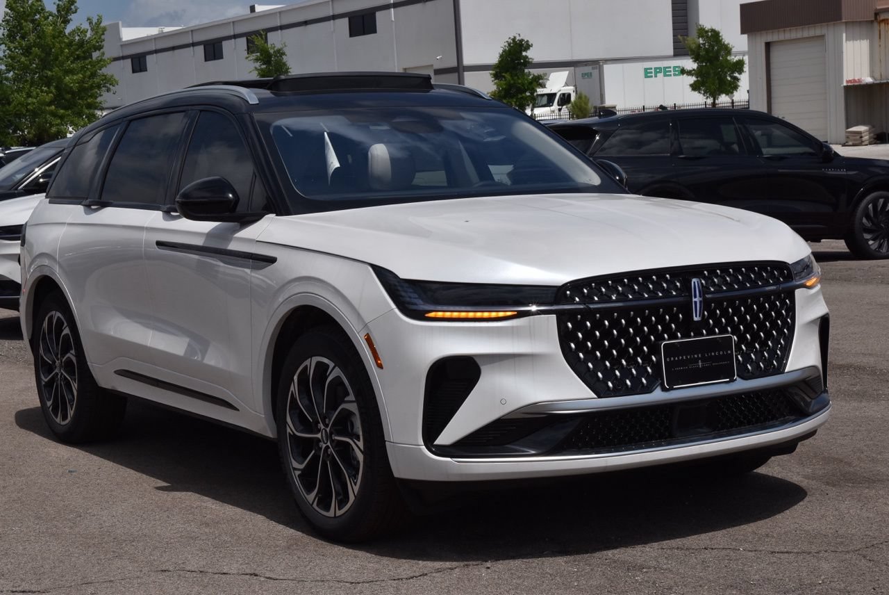 New 2026 Lincoln Nautilus Reserve AWD/4WD image 10