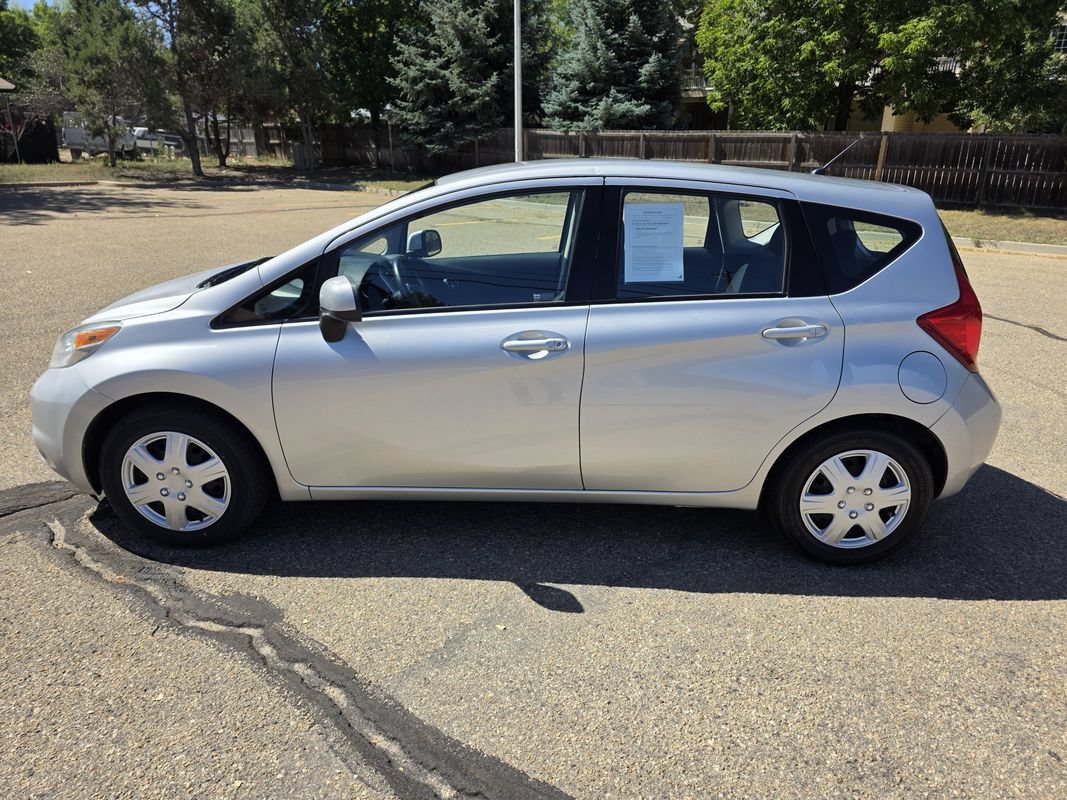 Used 2014 Nissan Versa Note SV FWD image 2
