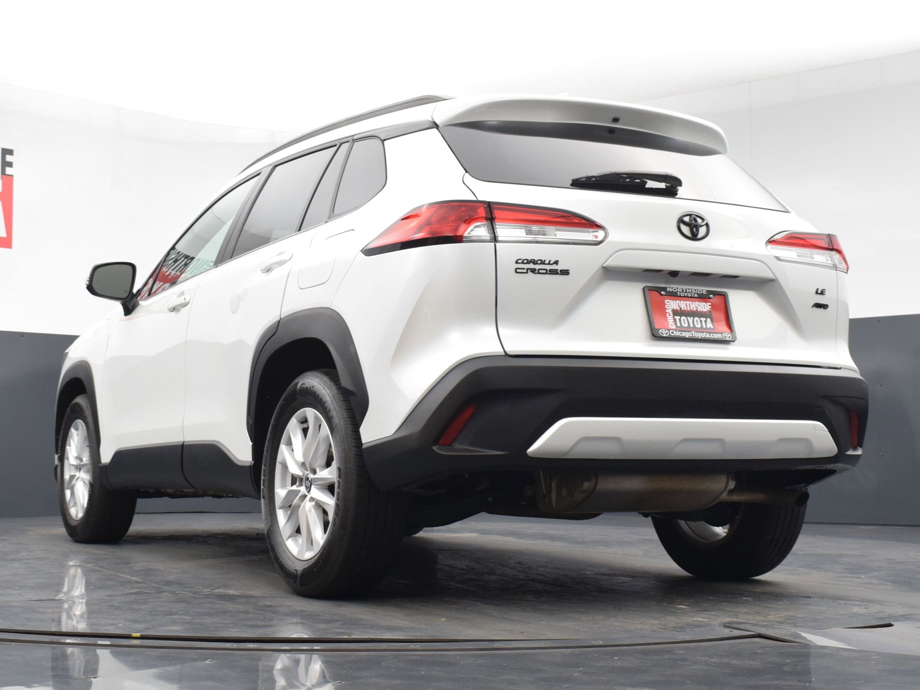 Used 2022 Toyota Corolla Cross LE w/ Black Badges Package (TMS) image 27