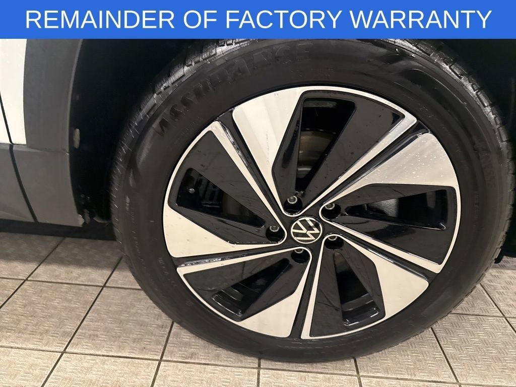 Used 2025 Volkswagen Taos SE AWD/4WD image 7