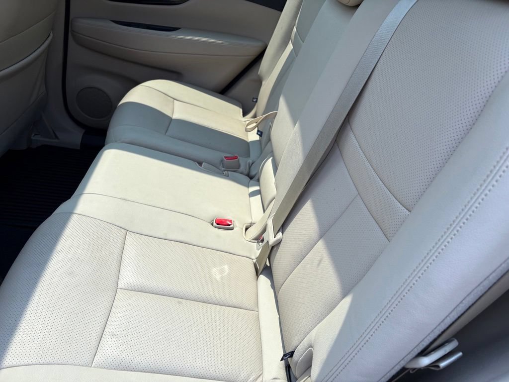 Used 2020 Nissan Rogue SL w/ Premium Package AWD/4WD image 10