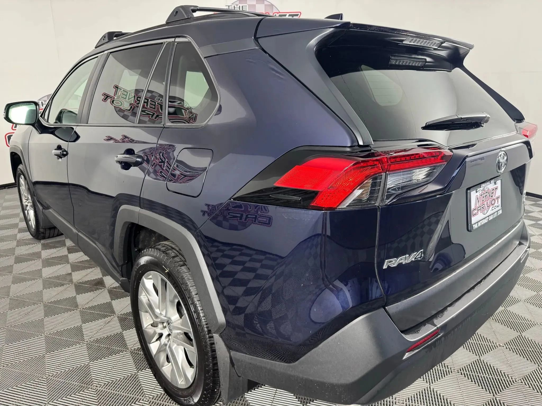 Used 2025 Toyota RAV4 XLE Premium w/ Weather Package AWD/4WD image 28