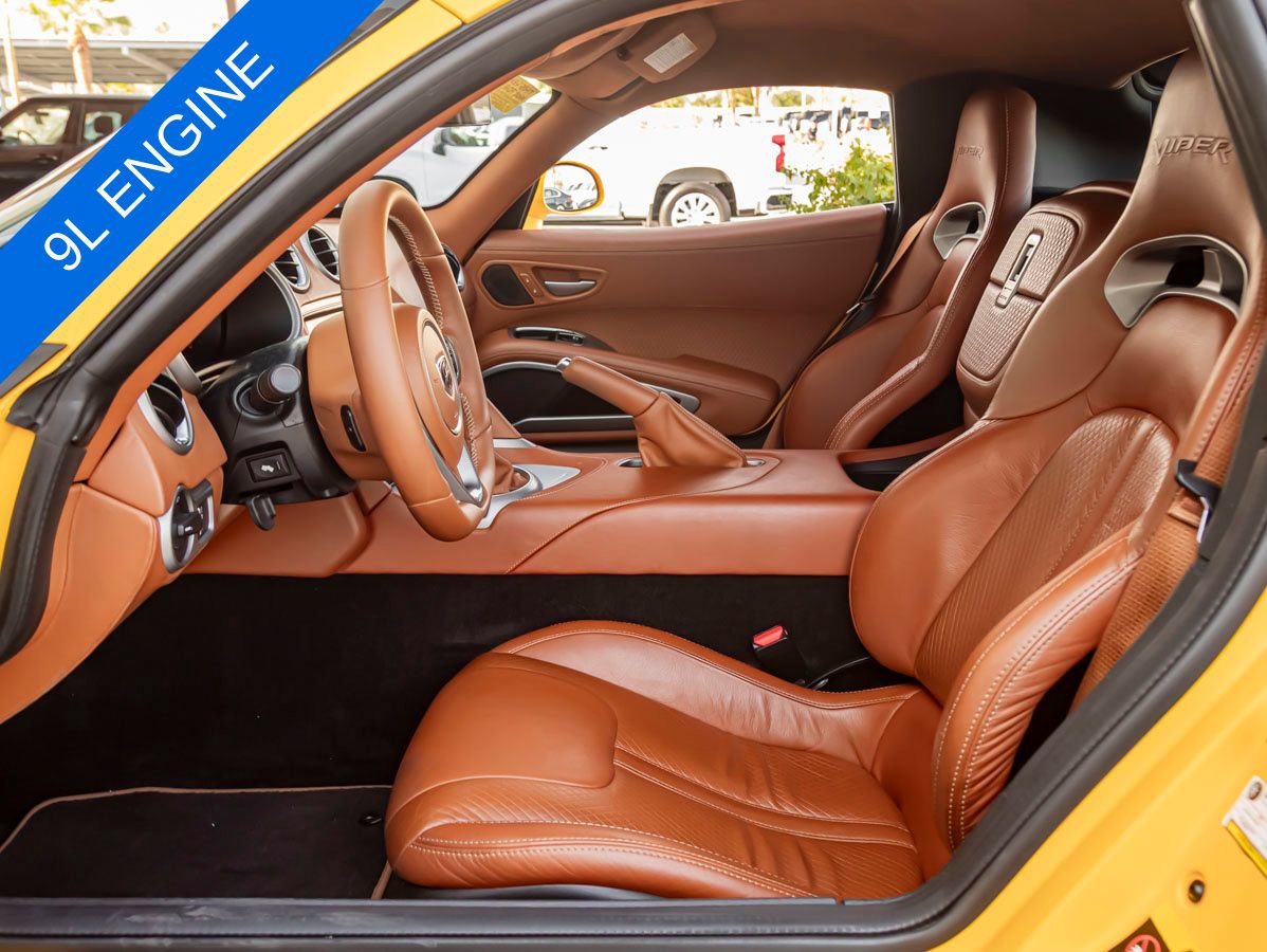 Used 2014 SRT Viper GTS w/ GTS Laguna Interior Package RWD image 17