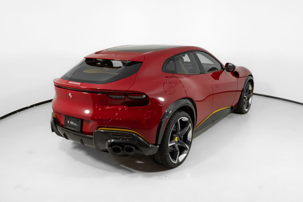 Used 2025 Ferrari Purosangue image 19