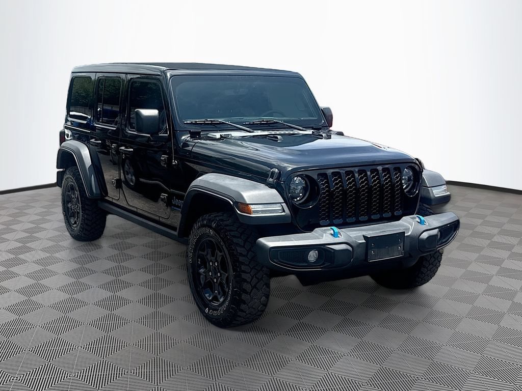 Used 2023 Jeep Wrangler Unlimited w/ Sun & Screen Package AWD/4WD image 4