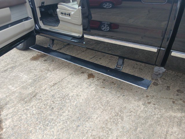 Used 2010 Ford F150 Platinum image 23