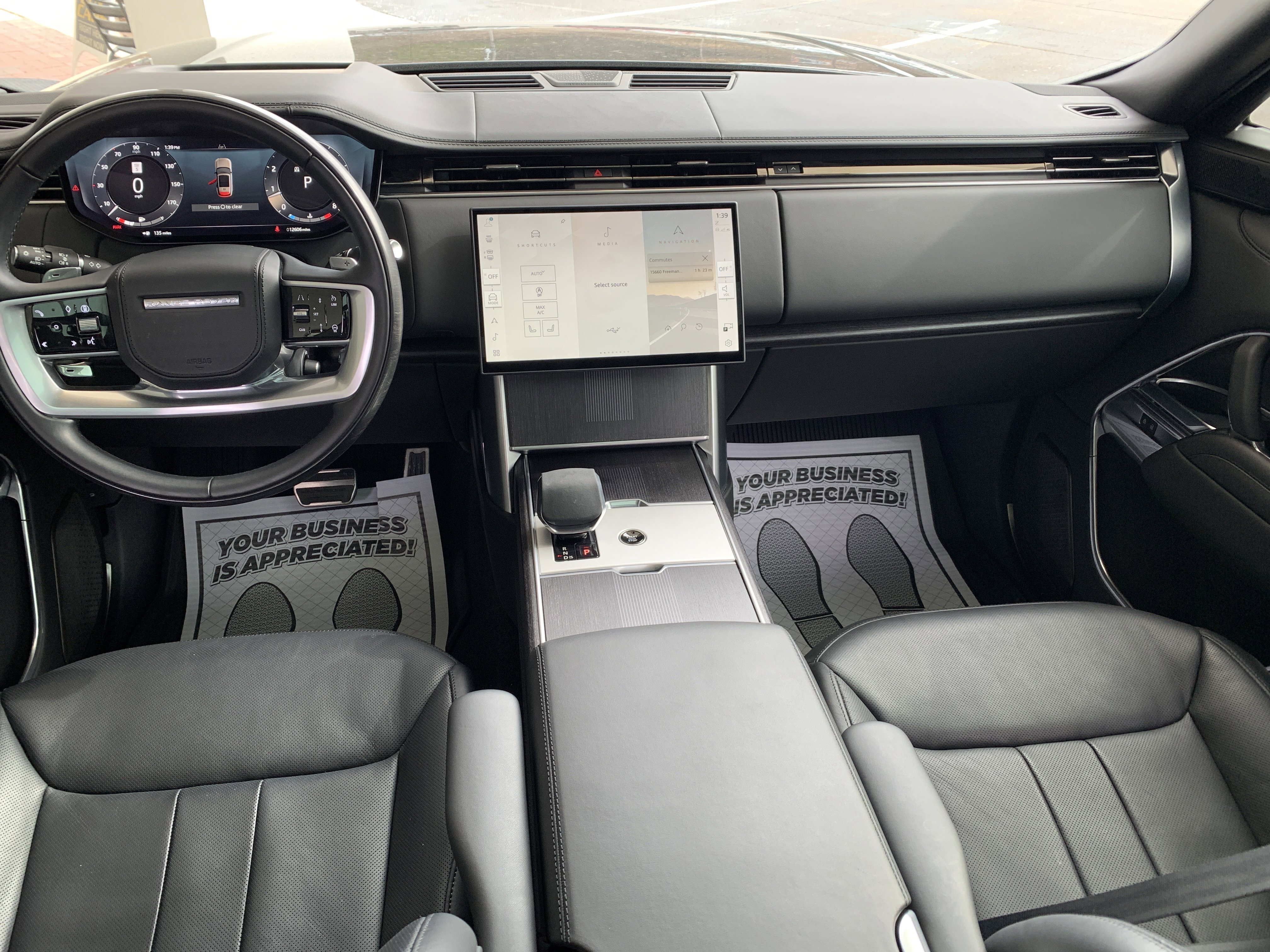 Used 2025 Land Rover Range Rover Autobiography image 26