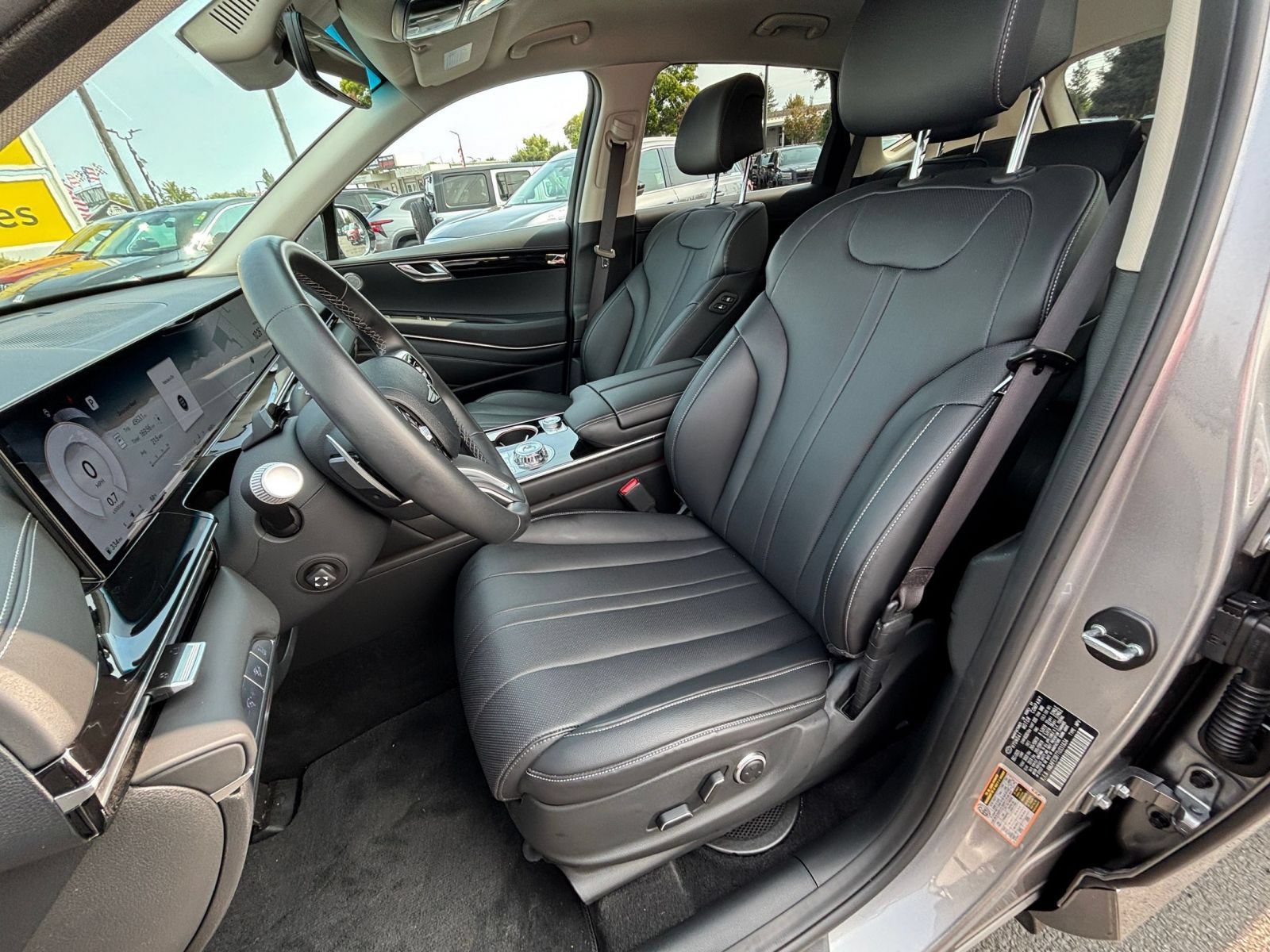 Used 2026 Genesis GV80 2.5T AWD/4WD image 38