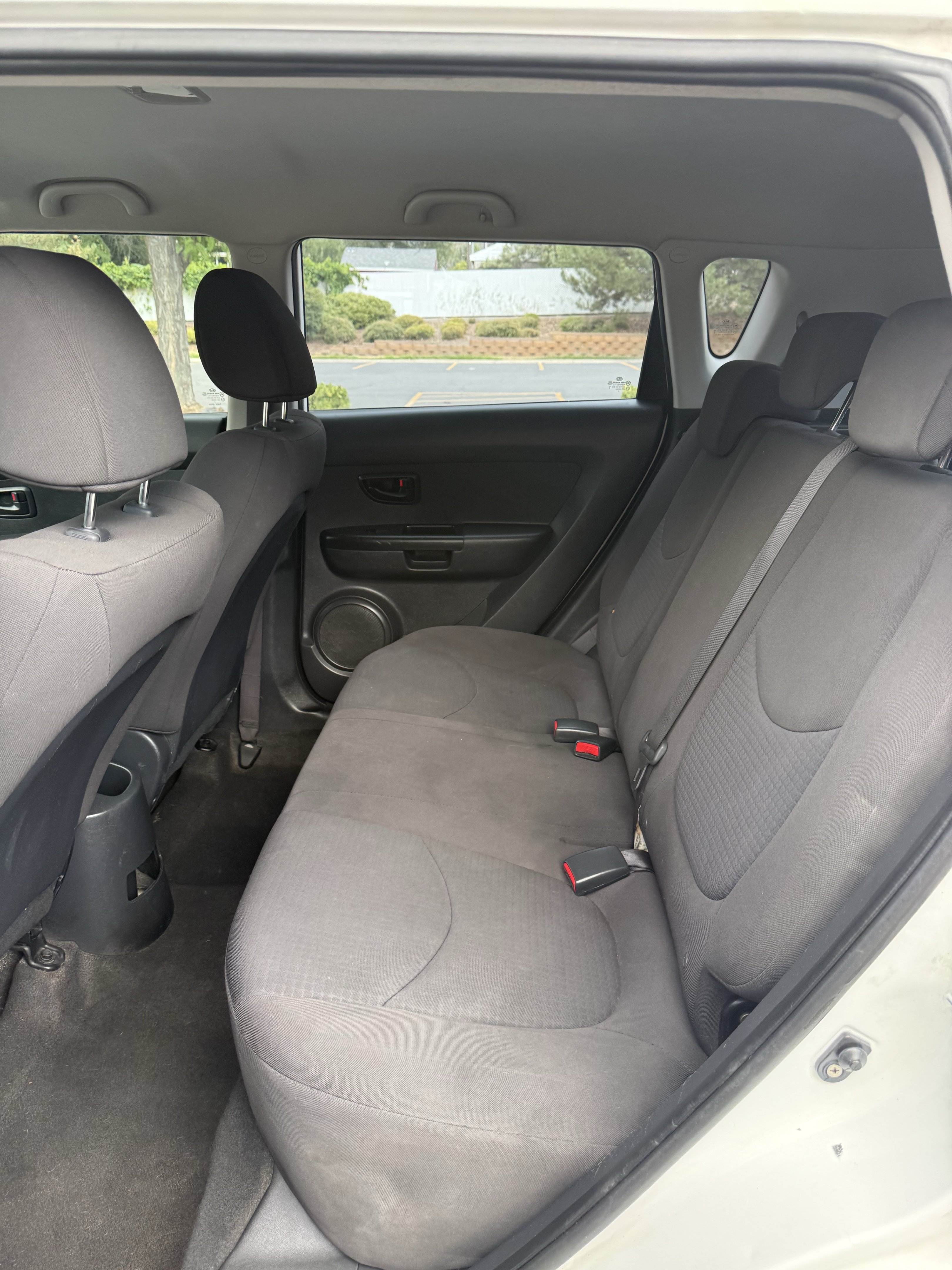 Used 2010 Kia Soul FWD image 11
