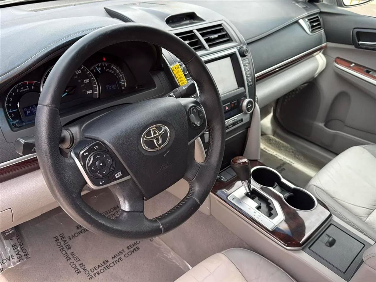 Used 2012 Toyota Camry XLE FWD image 31