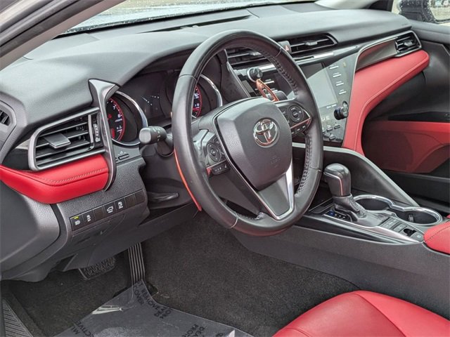 Used 2020 Toyota Camry XSE image 11