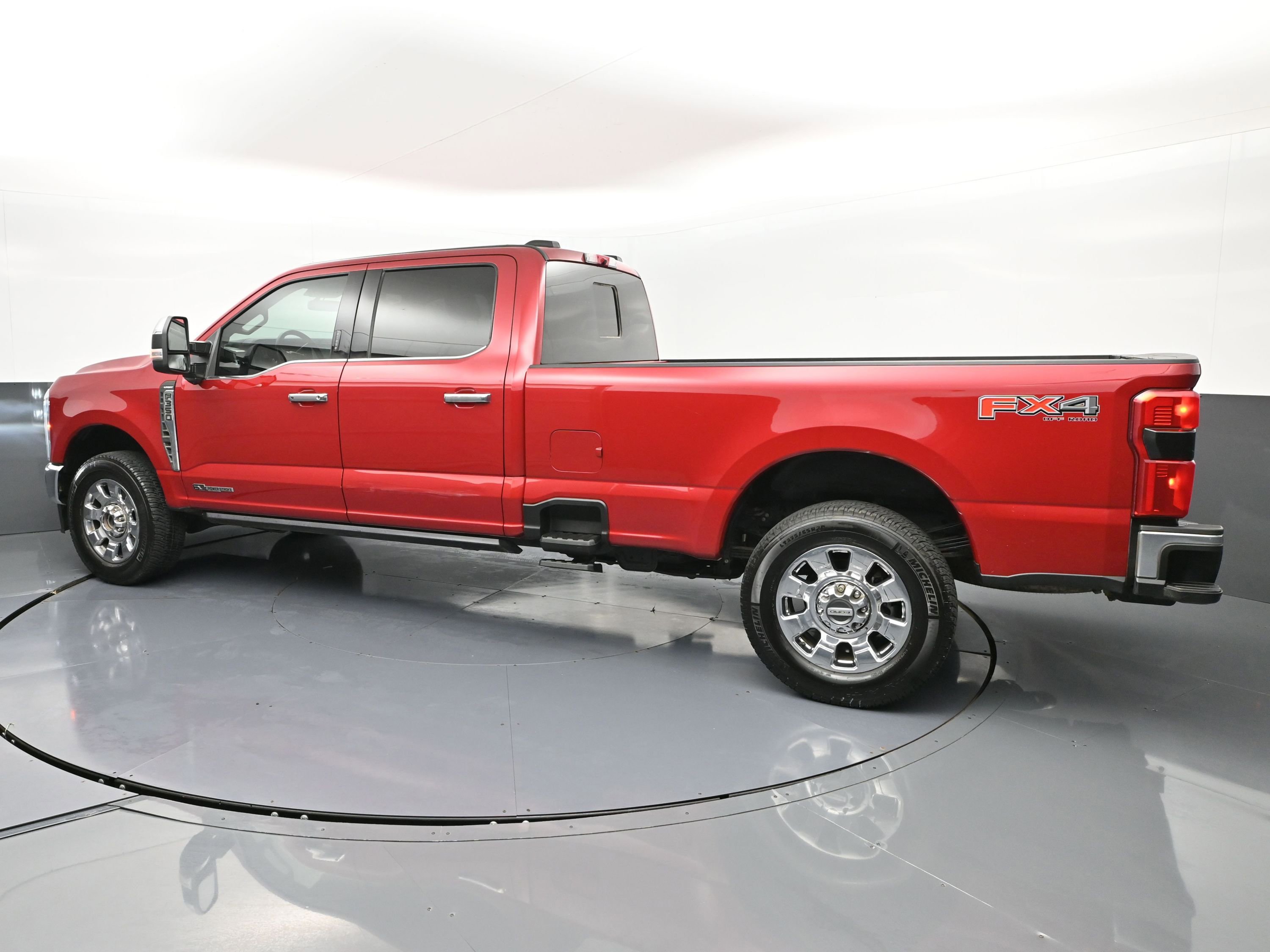 Used 2024 Ford F350 Lariat w/ Lariat Ultimate Package image 23