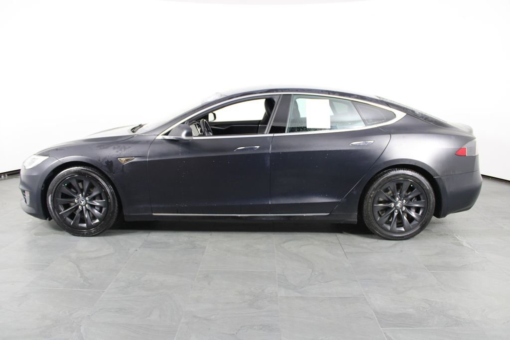 Used 2016 Tesla Model S 70 image 11