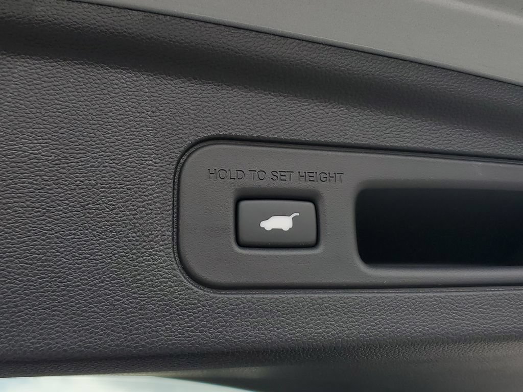 Certified 2026 Acura MDX w/ Technology Package FWD image 10