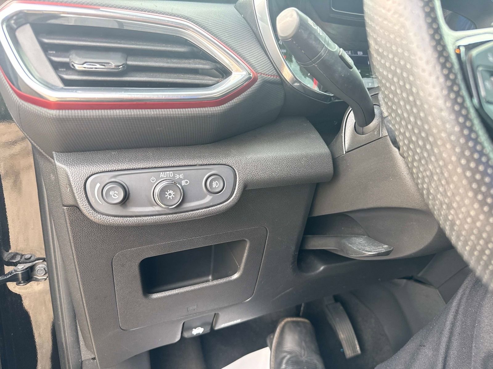Used 2022 Chevrolet TrailBlazer RS FWD image 31