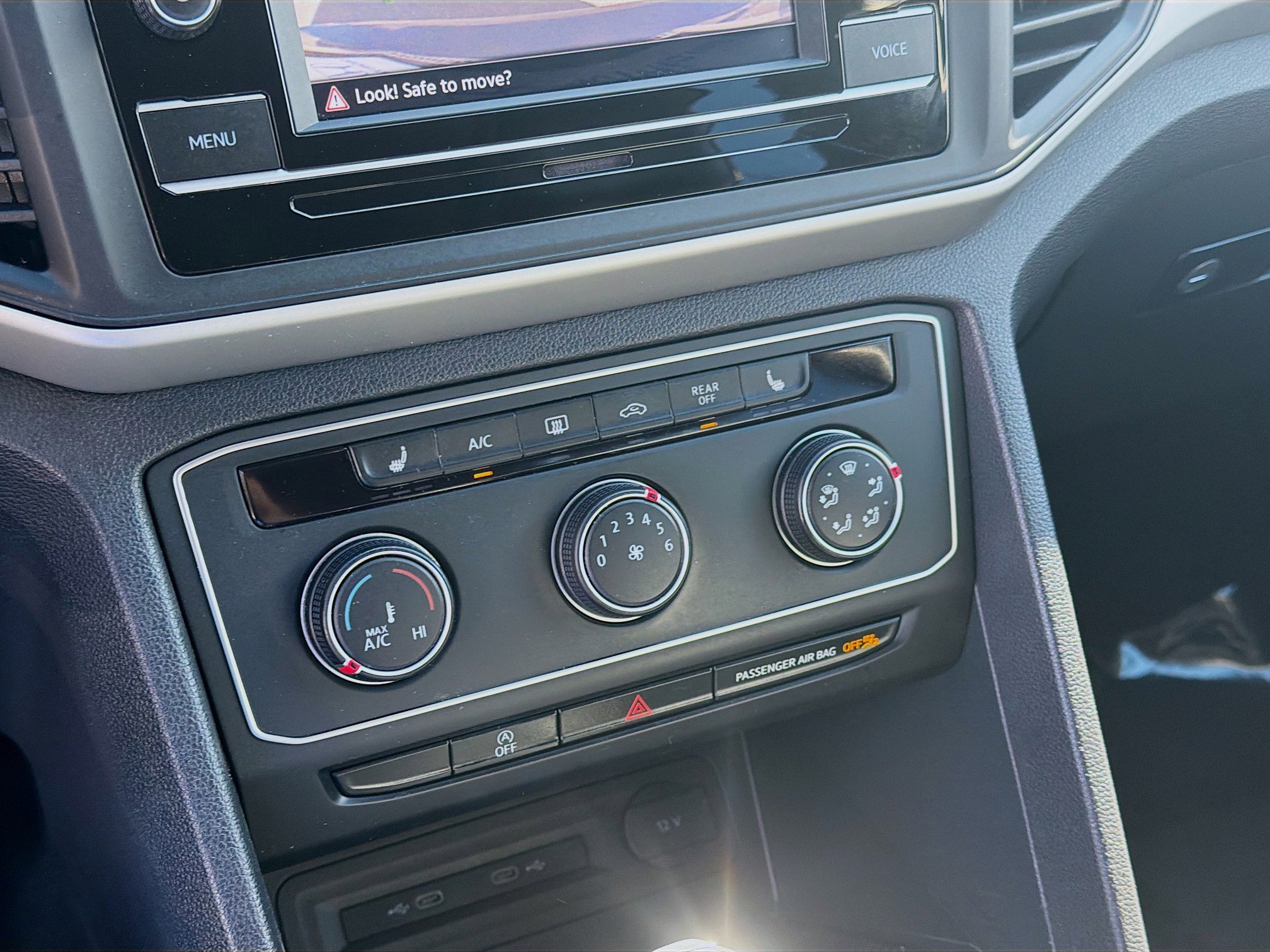 Used 2022 Volkswagen Atlas SE image 14