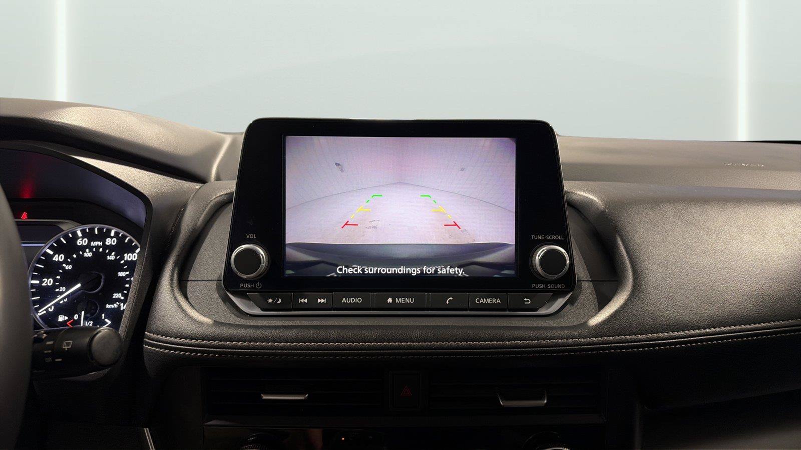 Used 2025 Nissan Rogue SV AWD/4WD image 19