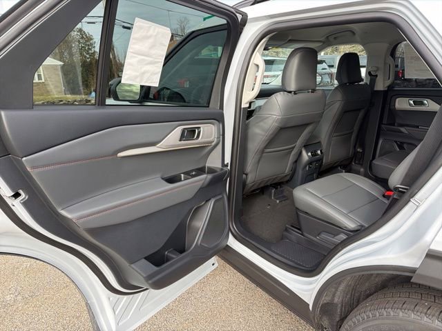 New 2026 Ford Explorer Active w/ Active Comfort Package image 11