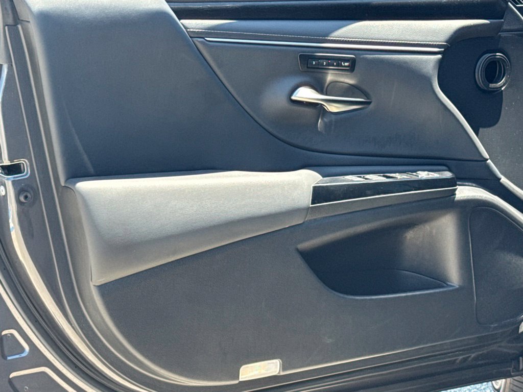 Used 2025 Lexus ES 350 w/ Premium Package FWD image 20