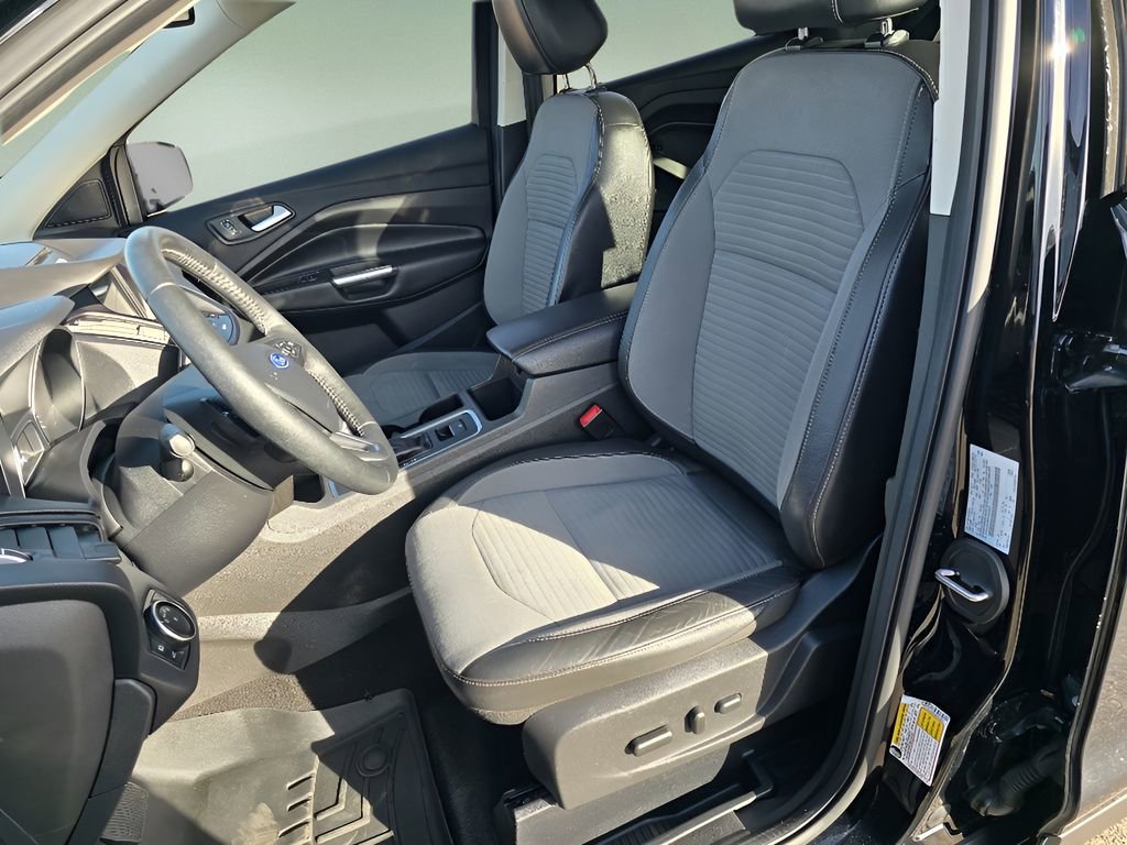 Used 2017 Ford Escape Titanium image 13