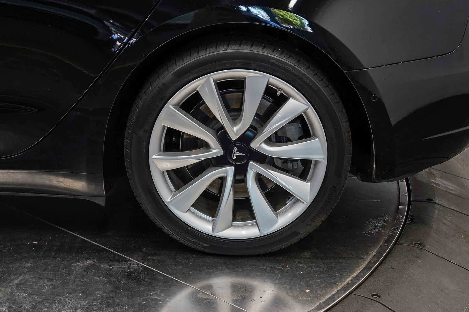 Used 2018 Tesla Model 3 Long Range AWD/4WD image 10